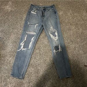 American Eagle mom jeans